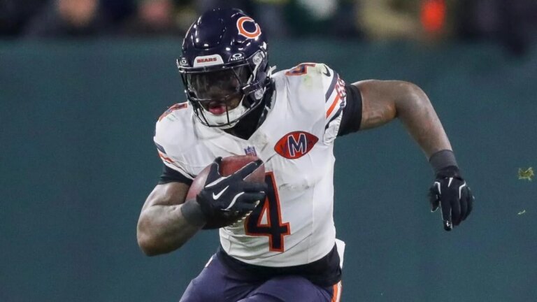 Bears-Packers, Chiefs-Titans among Week 16 games with biggest line movement