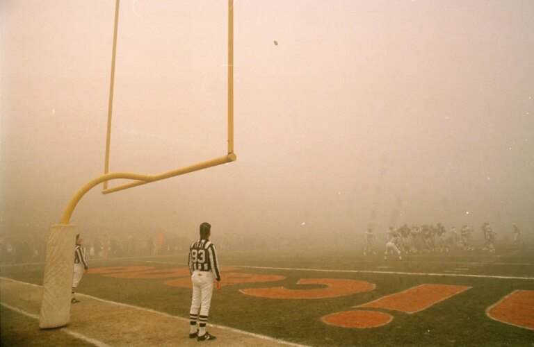 Bears win 'Fog Bowl' at Soldier Field — but did anyone really see it?