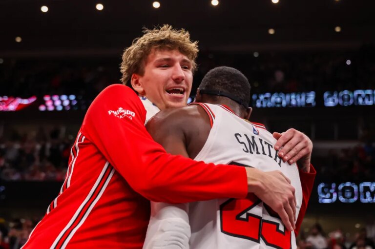 Chicago Bulls vs. Philadelphia 76ers at United Center