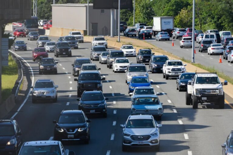 Commutes are contributing to the gender wage gap