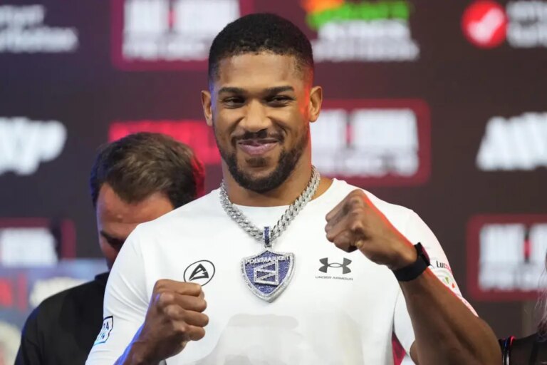Former heavyweight champion Anthony Joshua involved in a car accident in Nigeria – Chicago Tribune