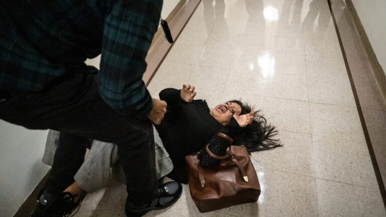 ICE agent put on leave, then reinstated, despite active review : NPR