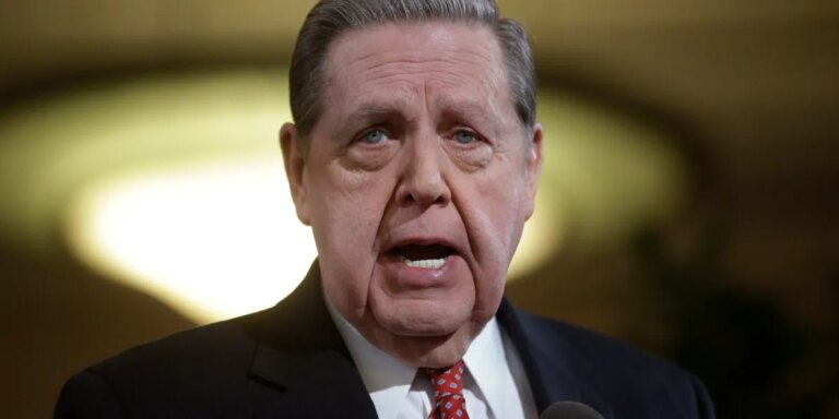 Jeffrey R. Holland, next in line to lead Church of Latter-day Saints, dies at 85