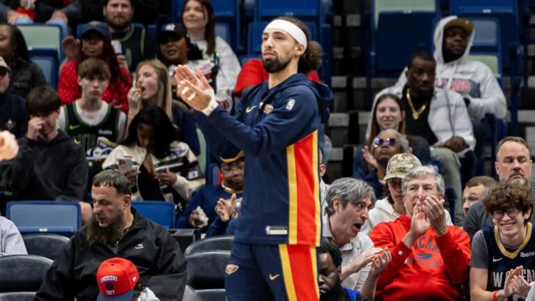 Jose Alvarado, Mark Williams ejected for throwing punches in Suns-Pelicans