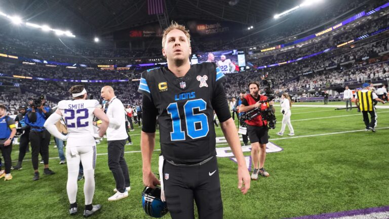 Lions’ Dan Campbell wants his team ‘locked in’ as Detroit tries to avoid going from first to worst Lions' Dan Campbell wants his team 'locked in' as Detroit tries to avoid going from first to worst