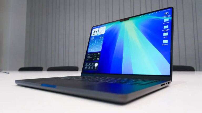 MacBook Pro vs. MacBook Air: Which Apple laptop you should buy, according to experts