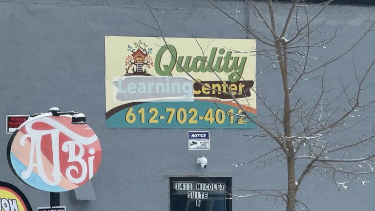 PHOTOS: Daycare at center of Minnesota fraud scrutiny fixes infamous ‘Learing’ sign