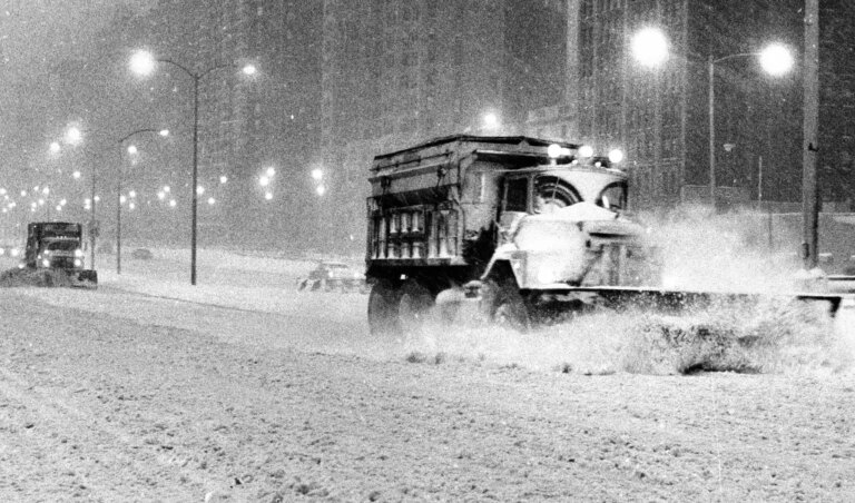 Snow plow naming contest resumes in Chicago