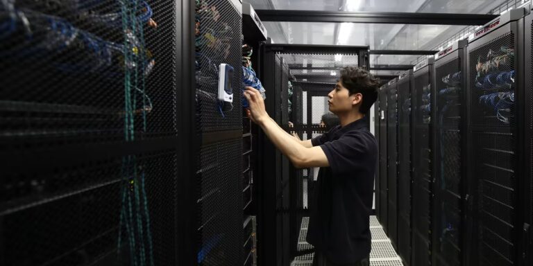 This famed short seller explains why he’s doubling down on his bet against data centers