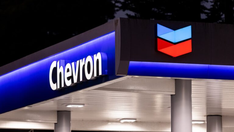 Wall Street analysts are confident about these 3 dividend-paying stocks