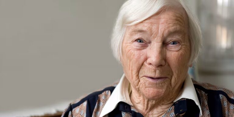 ‘He has become hostile’: My mom is in her 80s and has dementia. My brother is blocking access.