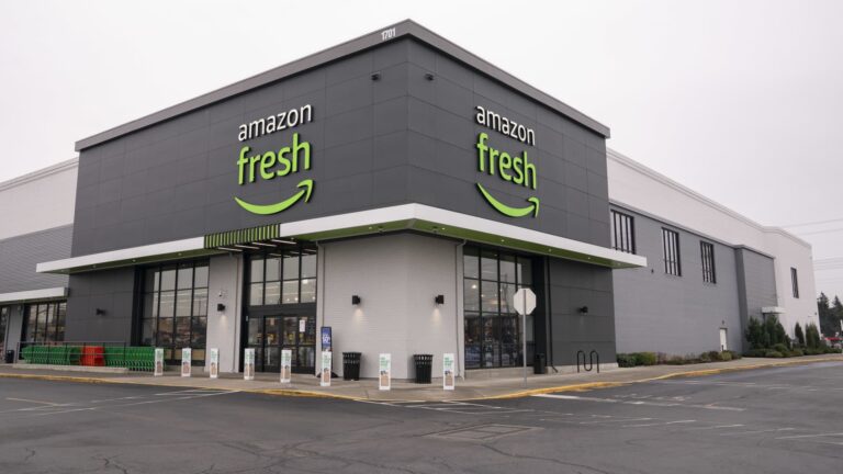 Amazon converting Fresh supermarkets, Go stores to Whole Foods locations Amazon converting Fresh supermarkets, Go stores to Whole Foods locations