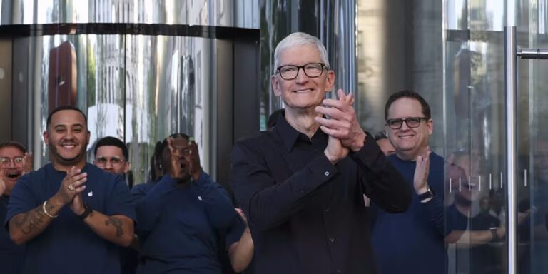 Apple’s stock can climb 35% this year — if these four scenarios play out