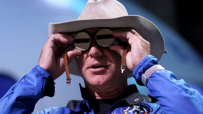 Bezos’ Blue Origin debuts satellite service to rival SpaceX, Amazon Bezos' Blue Origin debuts satellite service to rival SpaceX, Amazon