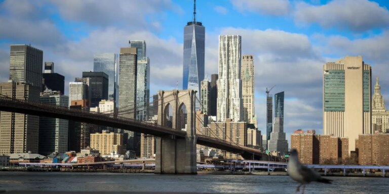 Bridgewater, D.E. Shaw among top hedge fund gainers of 2025