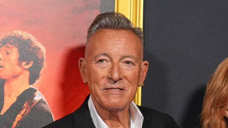 Bruce Springsteen sings out against Trump in ‘Streets of Minneapolis’ Bruce Springsteen sings out against Trump in 'Streets of Minneapolis'