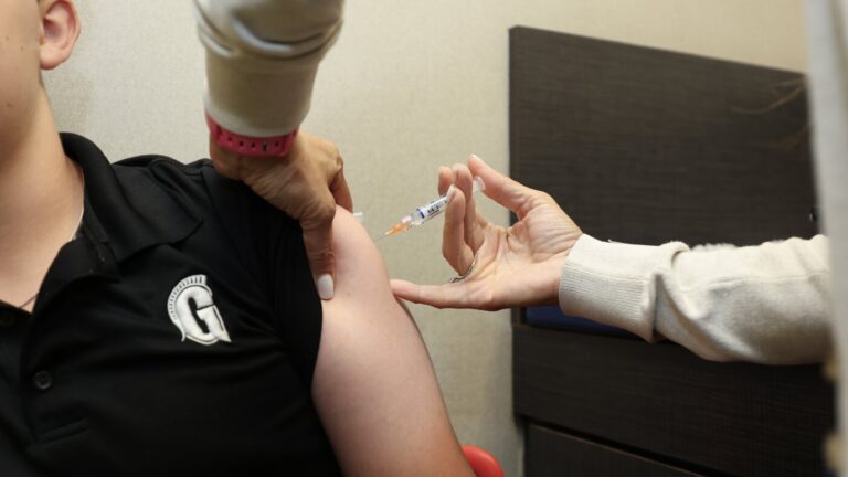CDC changes flu vaccine recommendation for children : Shots