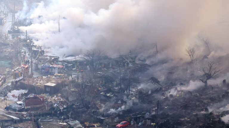 Fire breaks out in Seoul's last-remaining shanty town