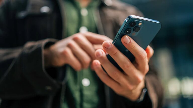 Google Gemini to power Apple Siri in new AI partnership announcement deal Google Gemini to power Apple Siri in new AI partnership announcement deal