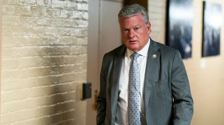 House Ethics panel extends investigation into Collins, top aide