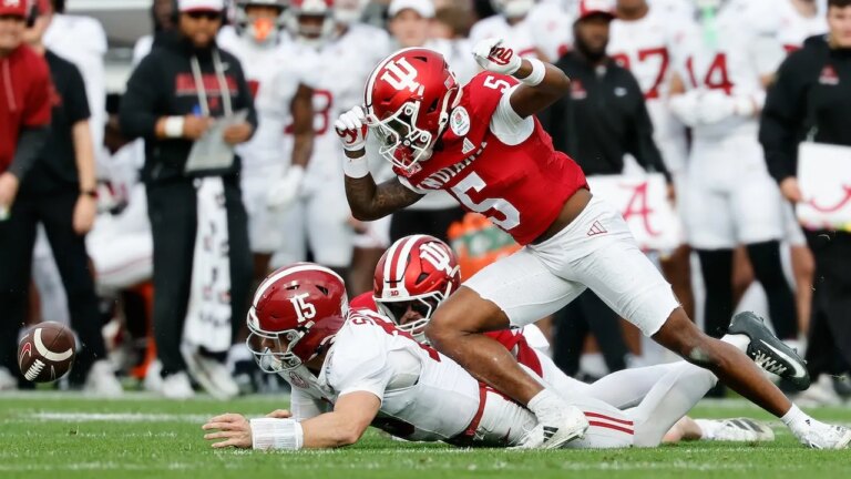 Indiana beats Alabama 38-3 in Rose Bowl, advances to CFP semifinal
