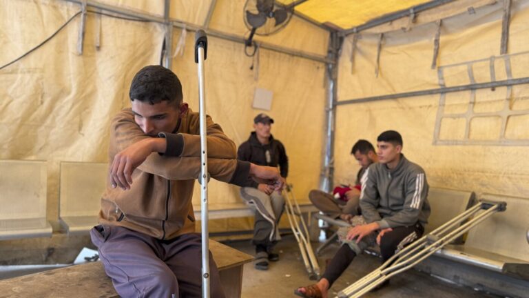 Inside a Gaza medical clinic at risk of closing after Israeli ban : NPR