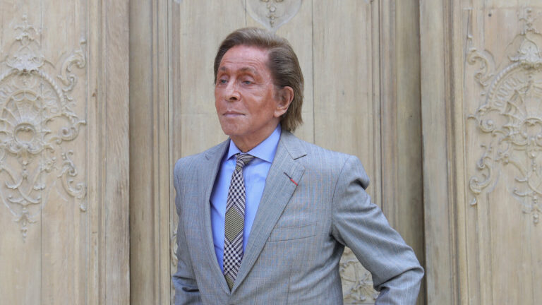Italian fashion designer Valentino Garavani dies at 93 : NPR