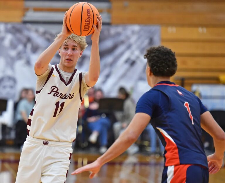 Nedas Venckus sparks Lockport past Stagg