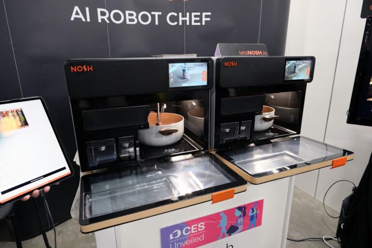 Nosh is an AI cooking robot for the meal prep crowd