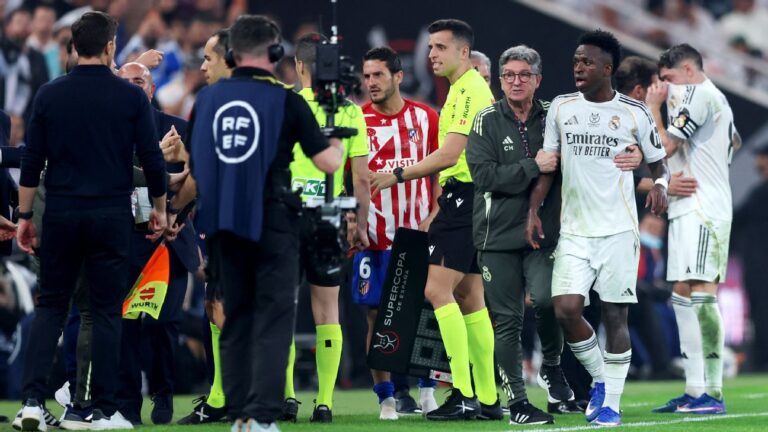 Real Madrid's Xabi slams Simeone comments to Vinícius: 'Didn't like it'