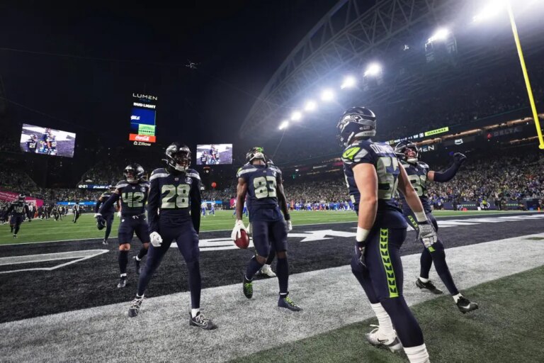 Seattle Seahawks beat Los Angeles Rams 31-27 for NFC title Seattle Seahawks beat Los Angeles Rams 31-27 for NFC title