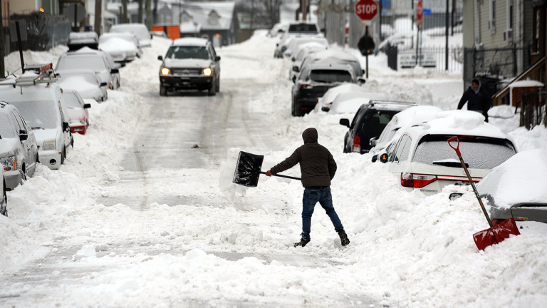 Snowstorm could've sparked grid catastrophe if Biden-era customs continued: Energy Dept.