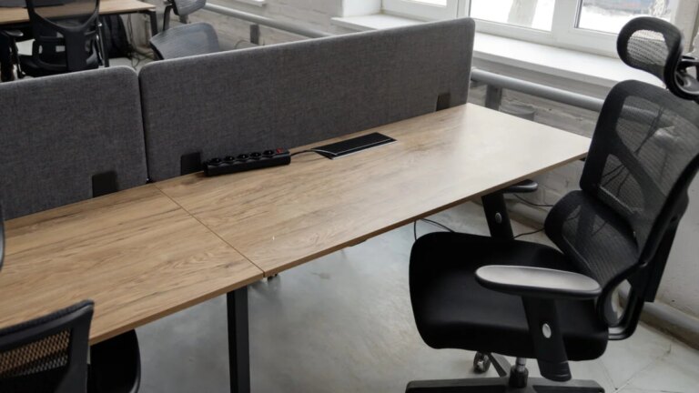 Tech Companies Show Feet as They Try to Appeal to Gen Z