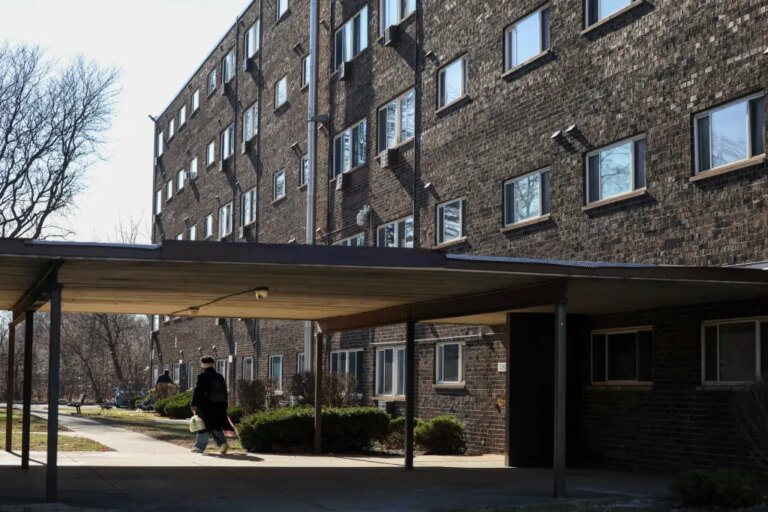 Troubled West Pullman housing complex has new owners