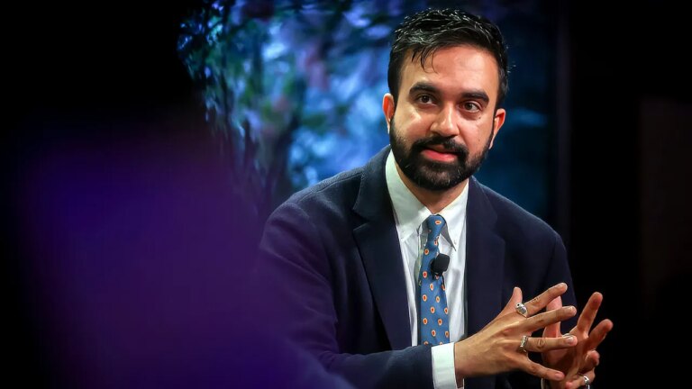 Trump advisor David Sacks says Miami will dethrone NYC as financial capital Trump advisor David Sacks says Miami will dethrone NYC as financial capital