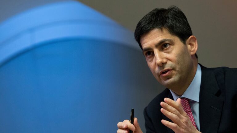 Trump announces Kevin Warsh as fed chair pick