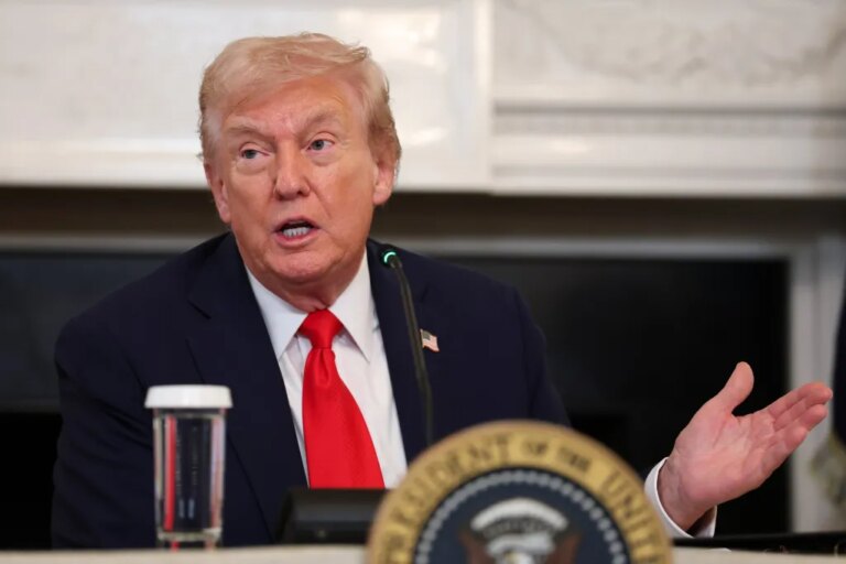 Trump pardons convicted fraudster after earlier clemency grant – Chicago Tribune