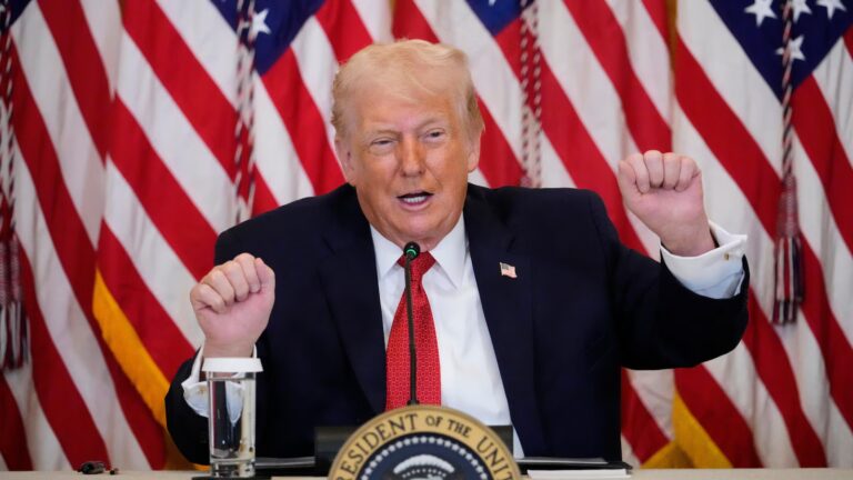 Trump says he may punish countries with tariffs if they don’t back the US controlling Greenland Trump says he may punish countries with tariffs if they don’t back the US controlling Greenland