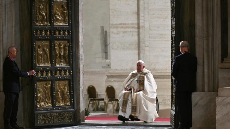 Vatican claims a Holy Year success with 33 million pilgrims