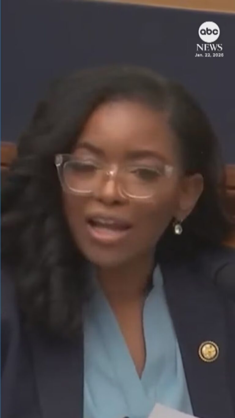 Video Rep. Jasmine Crockett shares details from former special counsel Jack Smith’s report stream logo