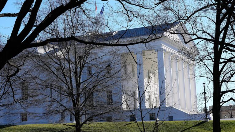 Virginia lawmakers back redrawing congressional maps, paving way for voter referendum