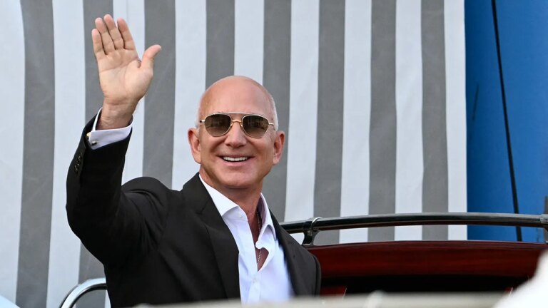 Washington Post staffers plead with Jeff Bezos amid layoff speculation