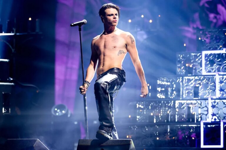 Yungblud Goes Commando on Yacht Pre-Sydney Tour Kickoff