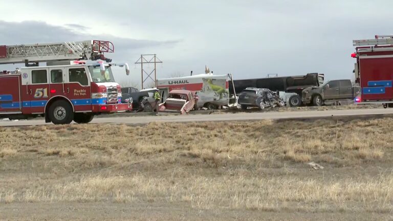 4 dead in pile-up crash in Colorado involving over 30 vehicles, including multiple semis: Police 4 dead in pile-up crash in Colorado involving over 30 vehicles, including multiple semis: Police