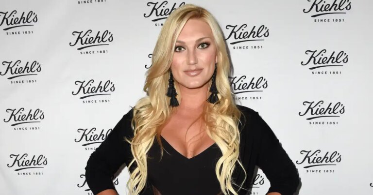 Brooke Hogan Teases Posting Feet Pics After Finding Out Her WikiFeet Score