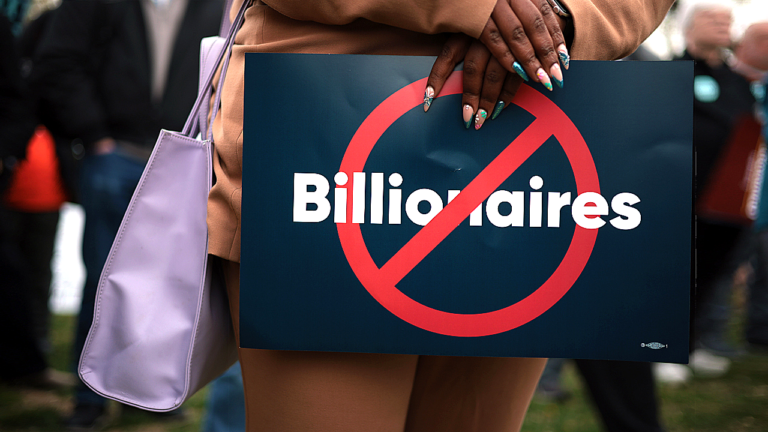 California billionaire tax ‘economically disastrous’ expert warns California billionaire tax 'economically disastrous' expert warns