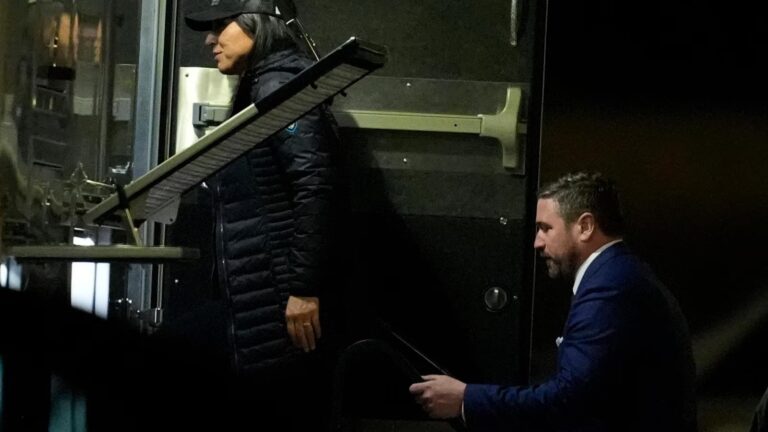 Complaint accuses Gabbard of playing politics with intelligence, which spy agency rejects