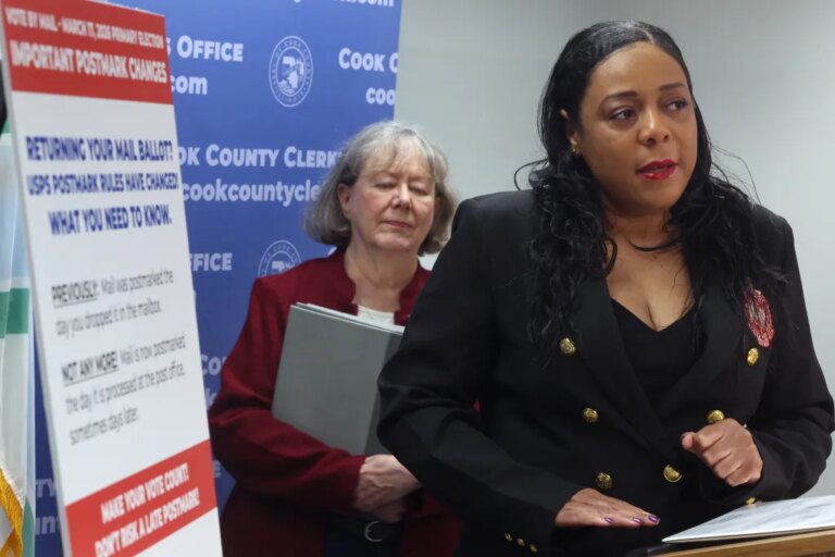 Cook County Clerk urges early mail-in voting amid USPS postmark change Cook County Clerk urges early mail-in voting amid USPS postmark change
