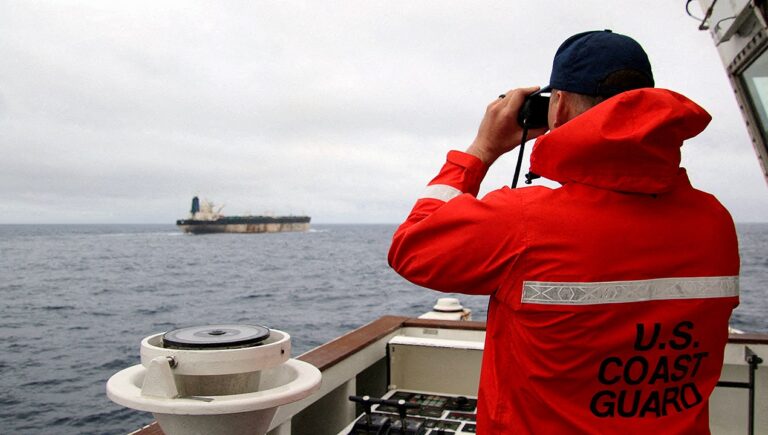 Cuba’s coast guard shoots 4 dead, 6 wounded on U.S. speedboat Cuba's coast guard shoots 4 dead, 6 wounded on U.S. speedboat