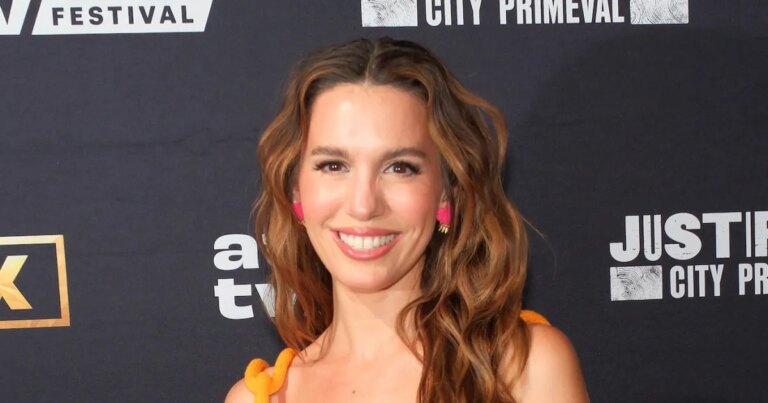 Disney Star Christy Carlson Romano Reveals Positive Cancer Scan Disney Star Christy Carlson Romano Reveals Positive Cancer Scan